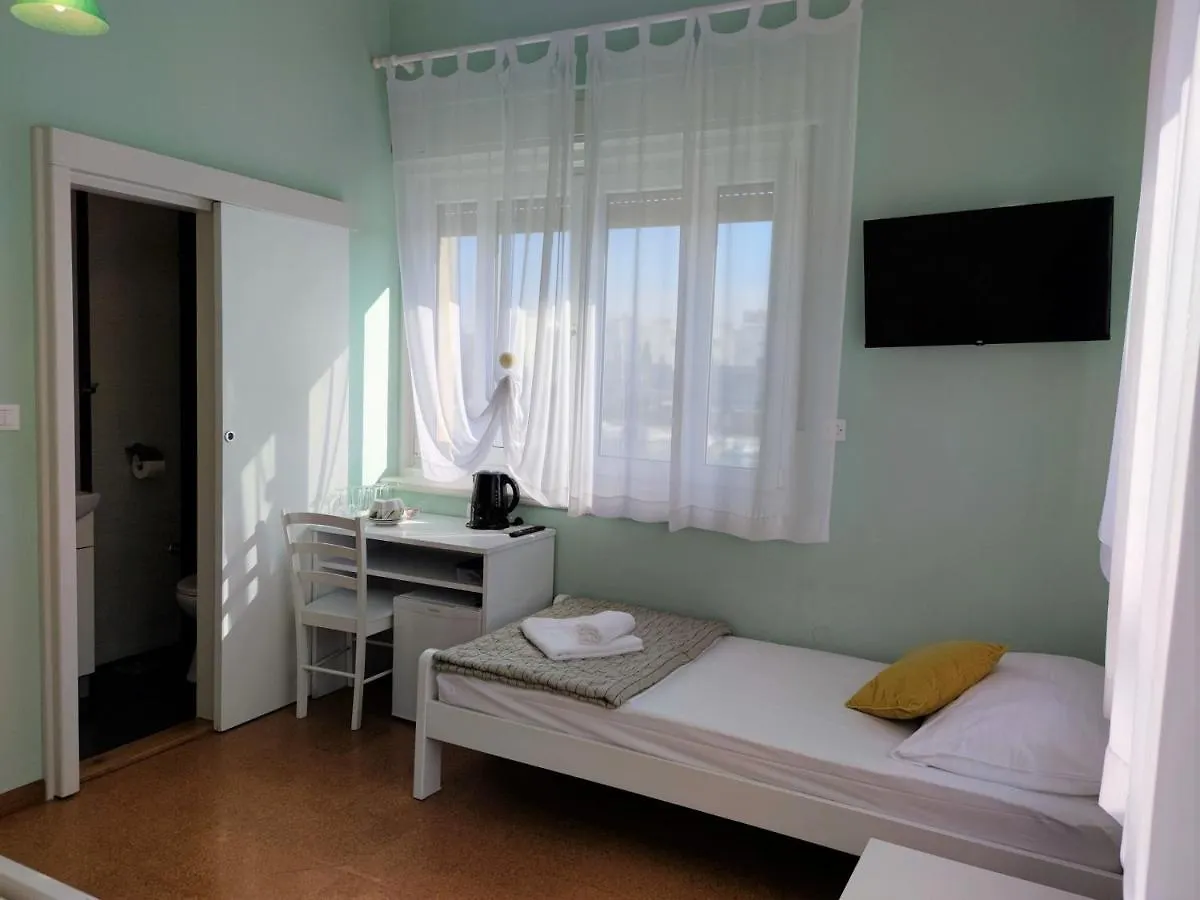게스트하우스 Art Of Zadar- Rooms And Apartment