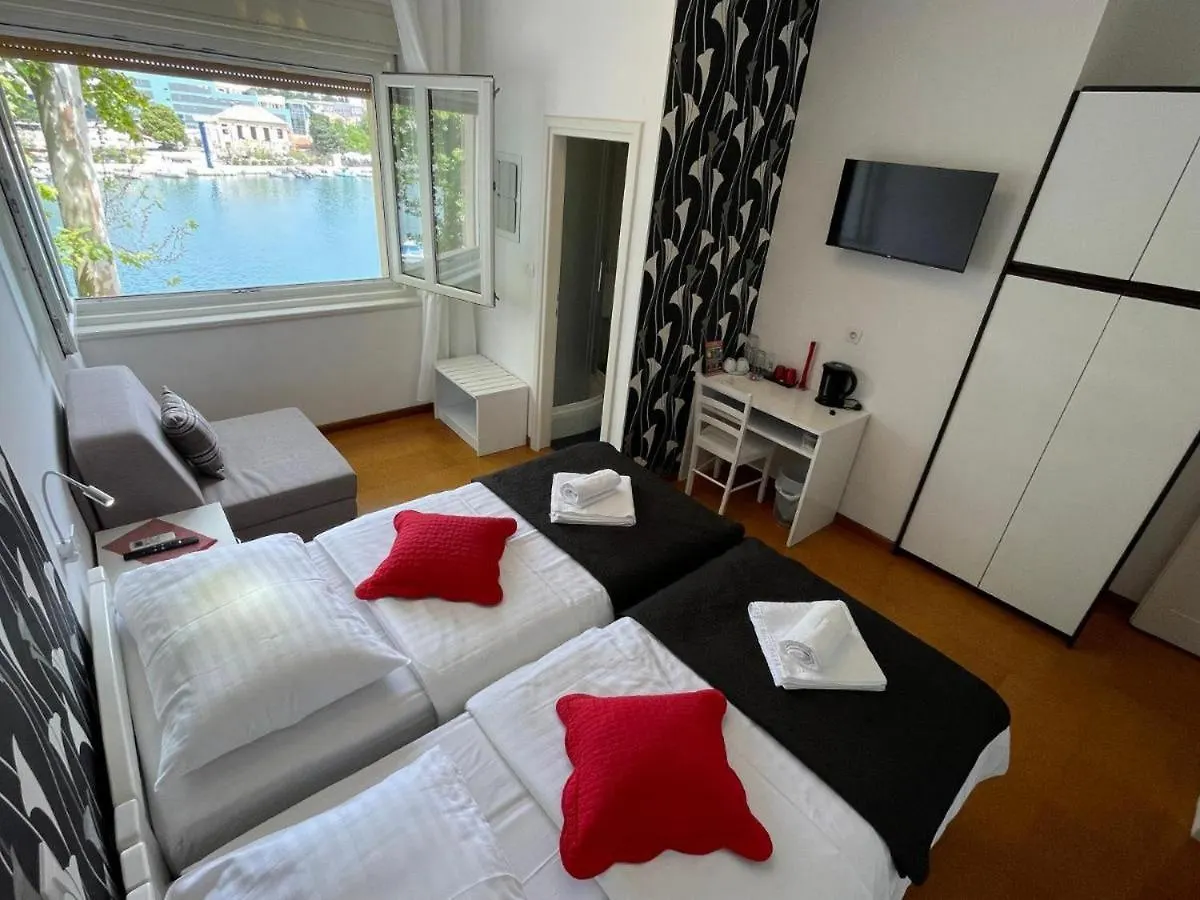 게스트하우스 Art Of Zadar- Rooms And Apartment